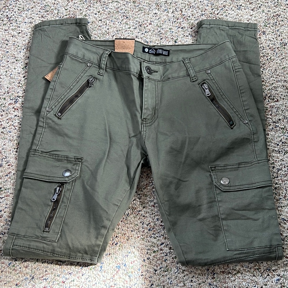 Women’s Green Cargo Skinny